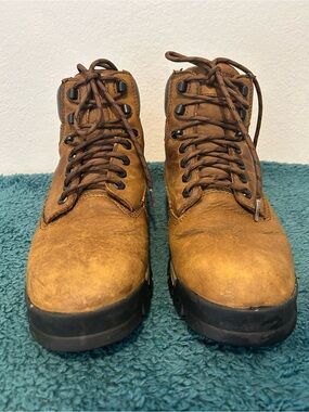 Men's Brown Leather Work Boots - Wolverine Rugged Lace-Up Construction